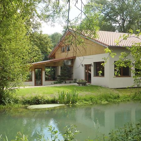 Logis Hotel Le Chantoiseau Chaumont-sur-Aire Экстерьер фото