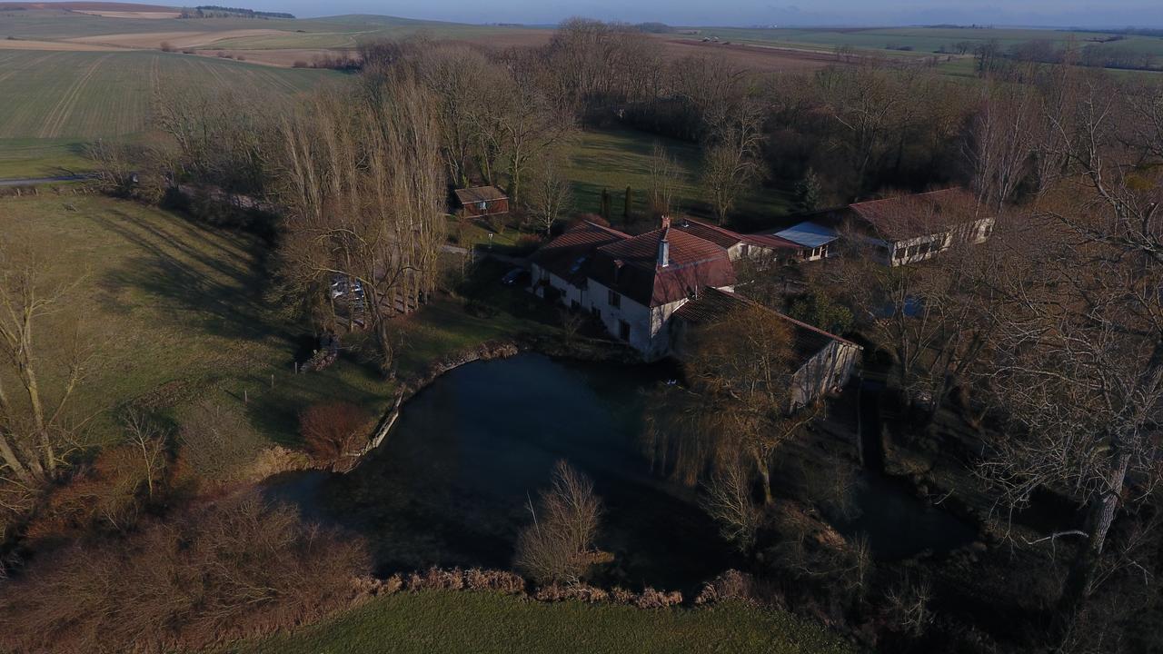 Logis Hotel Le Chantoiseau Chaumont-sur-Aire Экстерьер фото