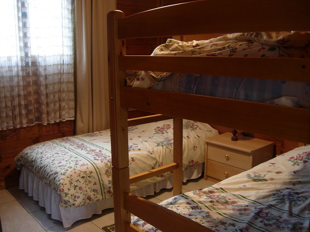 Logis Hotel Le Chantoiseau Chaumont-sur-Aire Экстерьер фото