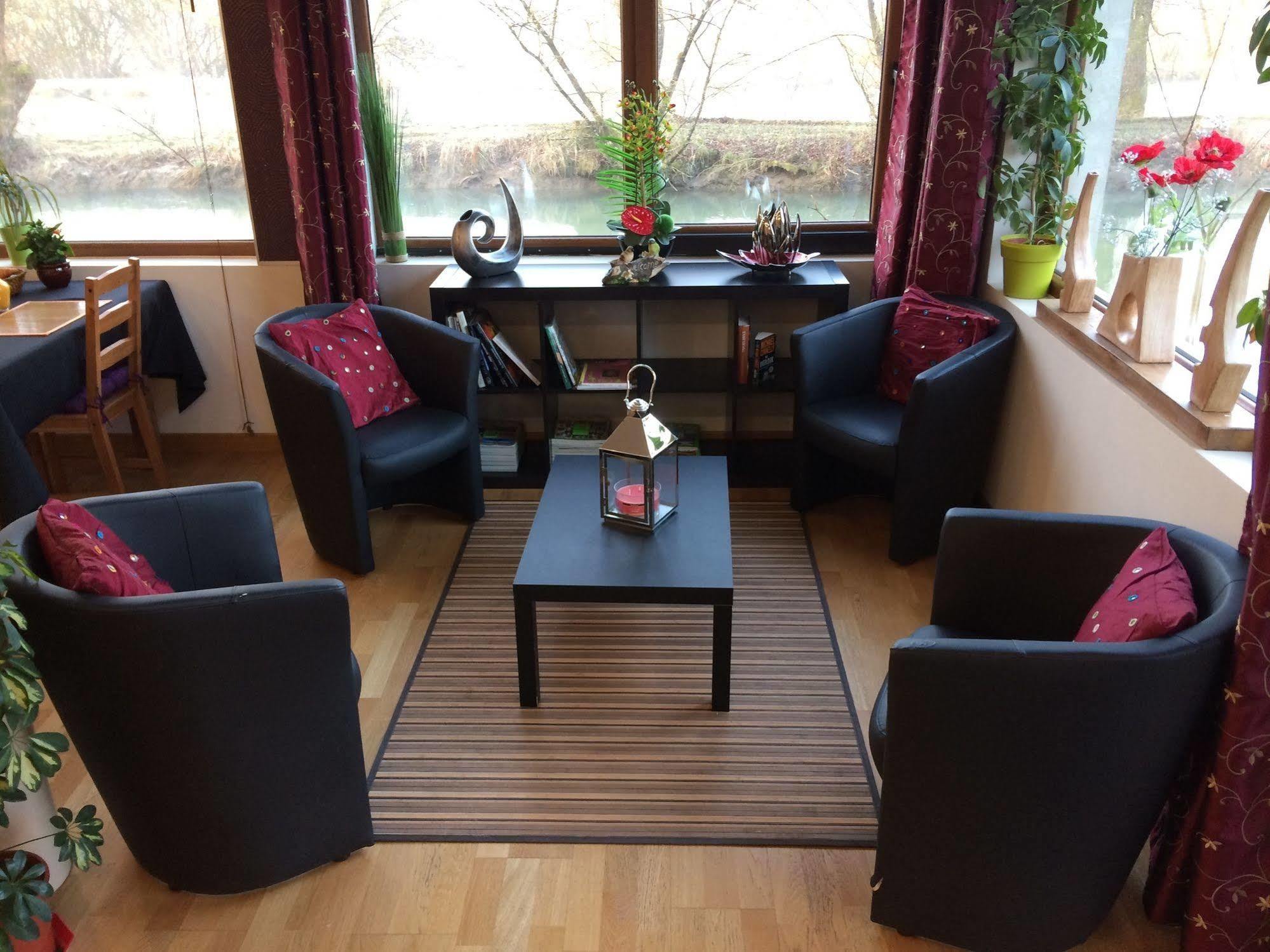 Logis Hotel Le Chantoiseau Chaumont-sur-Aire Экстерьер фото